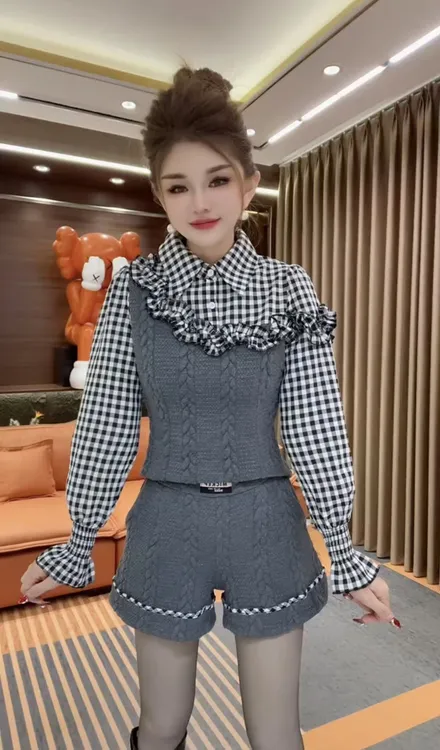 秋冬季网红新款套装拼接衬衫领时尚洋气减龄女装百搭显瘦