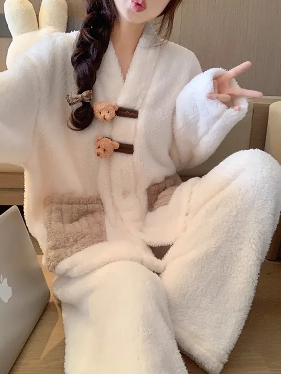 珊瑚绒睡衣女冬季保暖长毛绒加绒加厚可爱小熊套装家居服2025新款