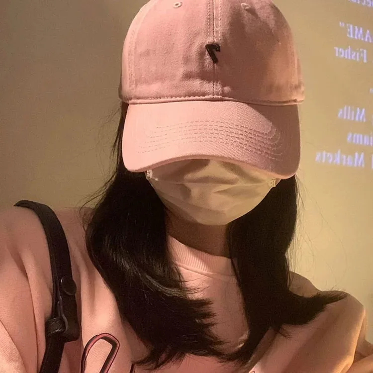 帽子女2025新款潮牌简约休闲纯色软顶宽檐鸭舌帽百搭防晒棒球帽女