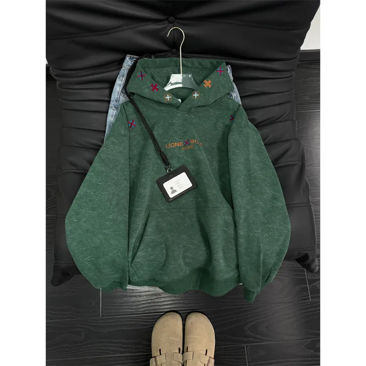 墨绿色砂洗刺绣连帽卫衣男款冬季cleanfit高级感重磅加绒加厚外套