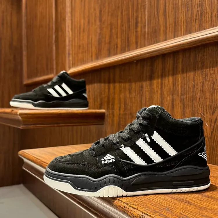 by男鞋2025冬季新款时尚百搭软底中帮板鞋经典三道杠单棉同款休闲