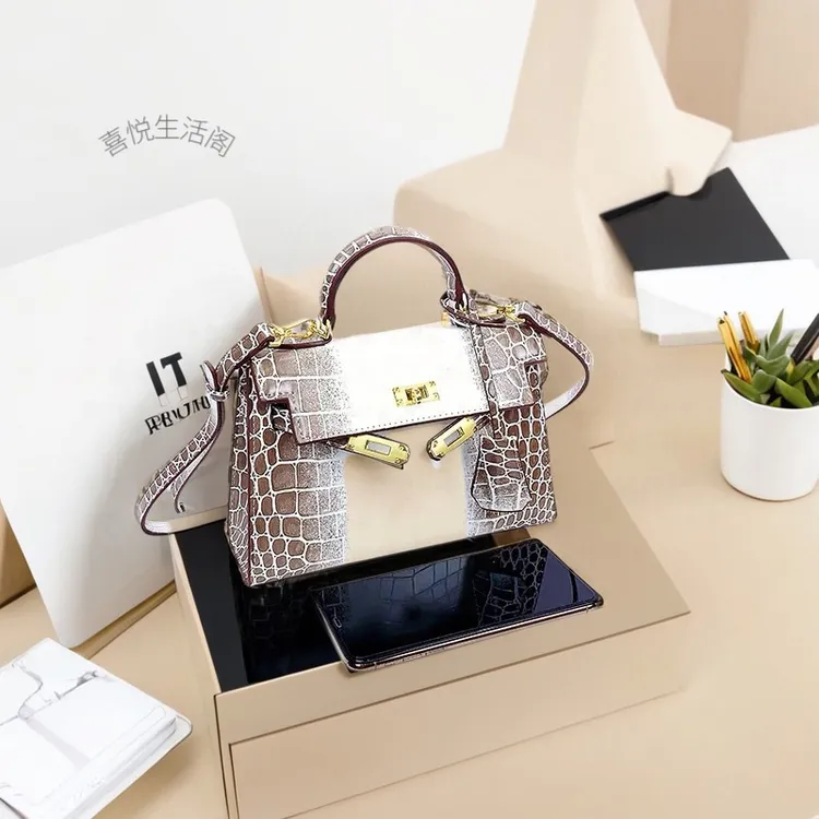 专柜新款鳄鱼纹凯莉包二代女包2024冬季潮迷你手提单肩斜挎包喜马