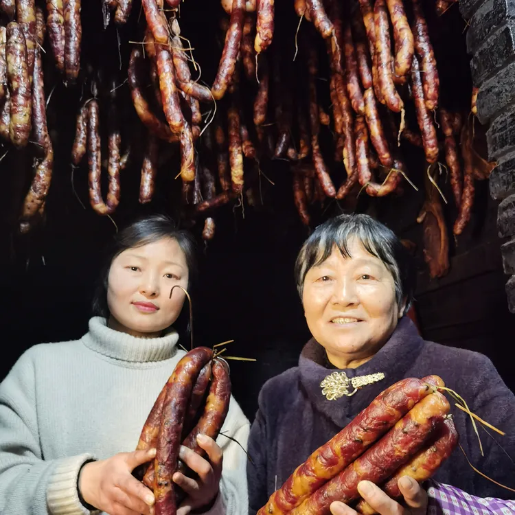 纯肉香肠青钢木果木农家风味 麻辣川味广味1/3斤装农村土猪腊肠