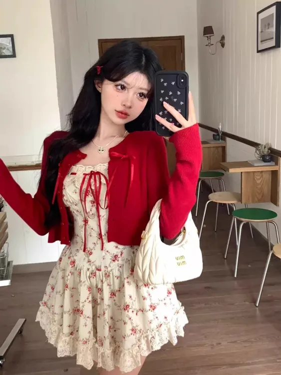 法式甜美碎花吊带连衣裙夏季小个子辣妹花边收腰显瘦蓬蓬短裙套装