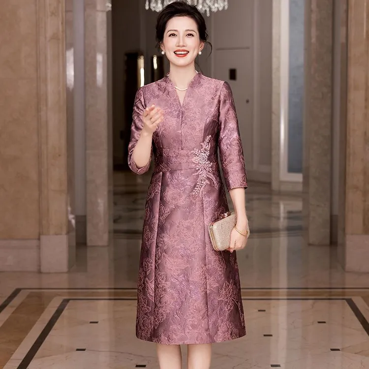 喜婆婆结婚婚宴敬酒礼服秋装洋气日常可穿中老年紫色V领连衣裙女
