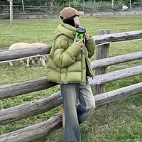 泡芙龟背绿色短款羽绒服女2025冬季新款90白鸭绒连帽面包服外套