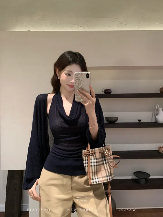 EIA一尧【慵懒玩家】复古气质慵懒姐感开衫+荡领挂脖露背扭结套装女