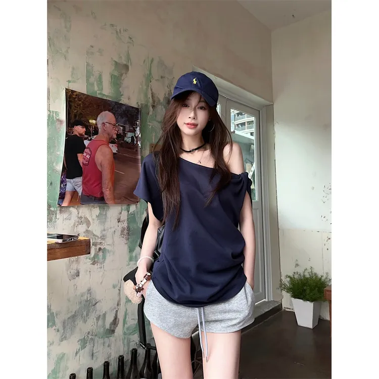 不规则打扭斜肩短袖T恤女夏休闲露肩上衣显瘦内搭纯欲慵懒风女装