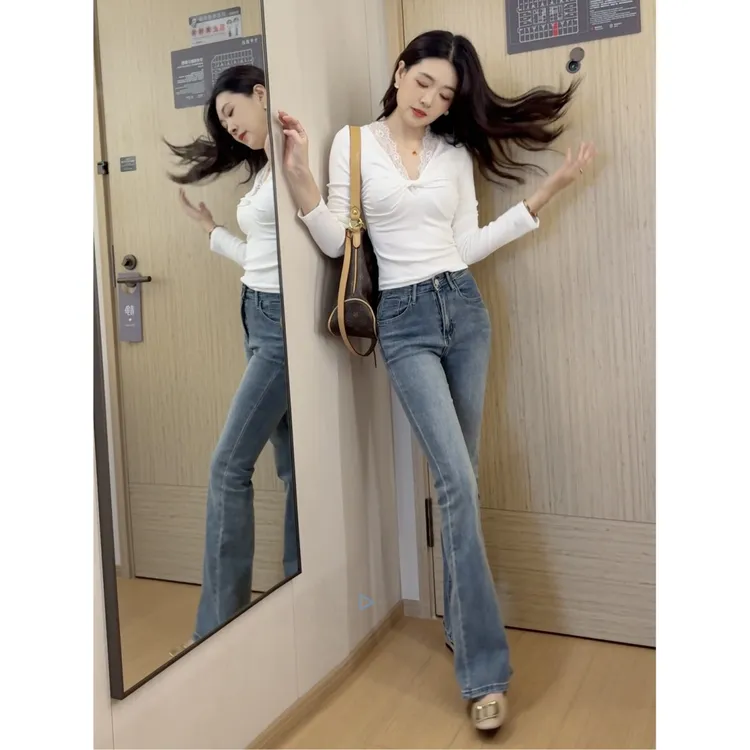 法式高级感长袖T恤女外穿秋季新款V领纯欲上衣蕾丝拼接打底衫内搭