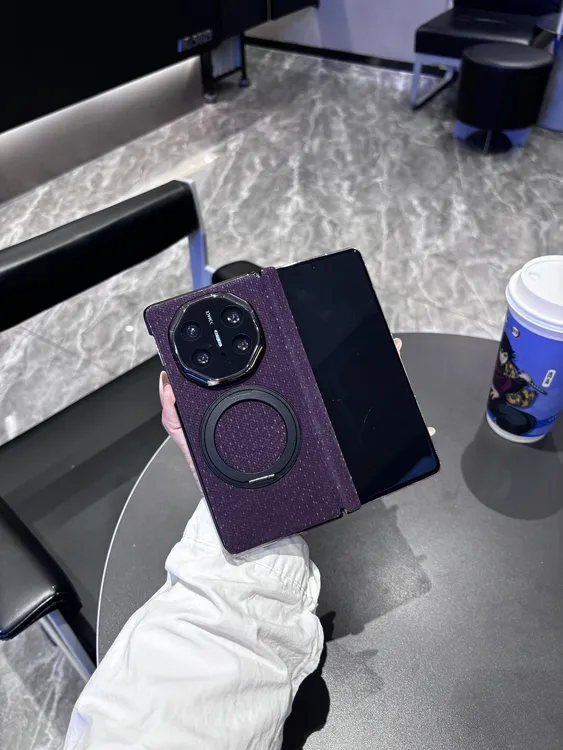 适用于华为MateX6亮闪纹双中轴护角X5镜头全包电镀手机壳磁吸