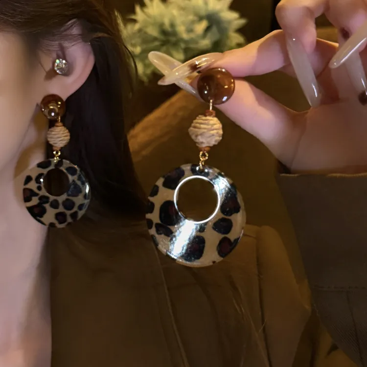 铜合金耳饰 复古美拉德风豹纹耳环小众设计摩登时髦博主同款耳饰