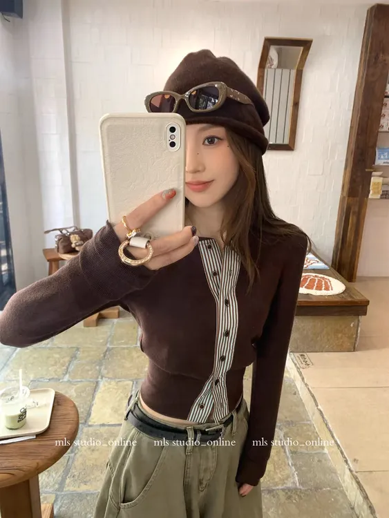 设计感撞色拼接纽扣气质长袖T恤女秋季修身显瘦百搭上衣