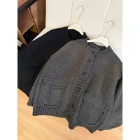 miss muzi “大口袋毛衣”重工强捻粗针高克重保暖厚实绵羊毛外套女