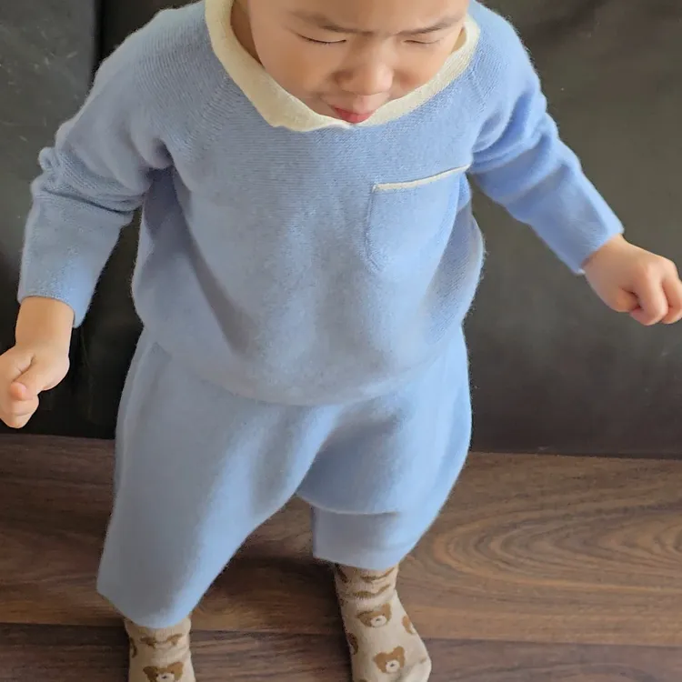 可卡【小童】baby蓝一体成型无缝羊绒套装