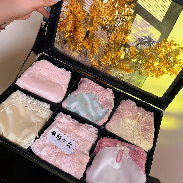 热销纯欲中腰女士三角裤性感低腰内裤女款爆款蕾丝高级感内裤直播