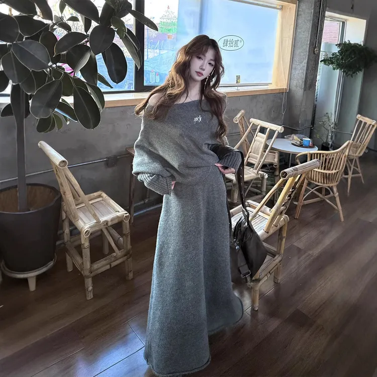 两件_套装韩版慵懒风高级感气质绣花露肩针织毛衣女+高腰半身长裙