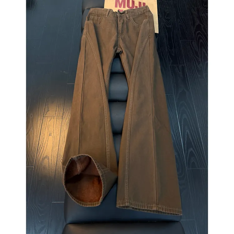棕色美式复古加绒牛仔裤男款秋冬季高街微喇裤子显腿长斜切工装裤