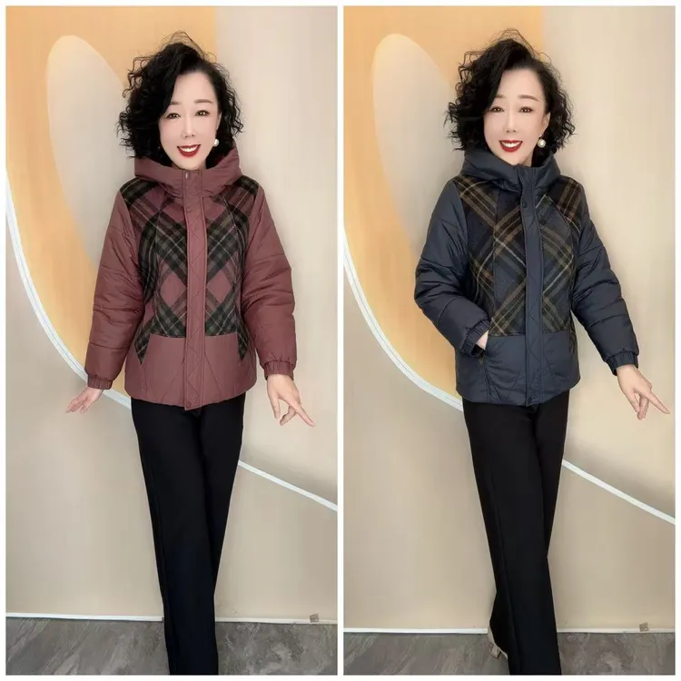 512新款优雅妈妈拼接格加厚宽松大码大方棉服外套，65衣长