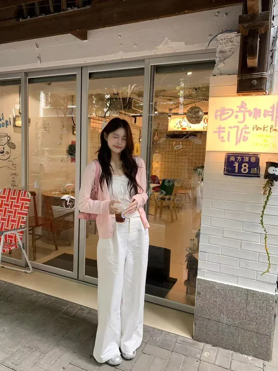 2025早秋新款韩系减龄甜美粉色针织开衫蕾丝吊带背心休闲裤套装