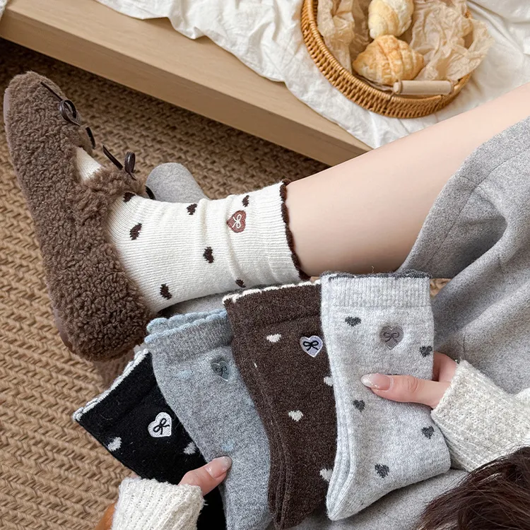 爱心蝴蝶结加厚羊毛袜秋冬袜日系保暖甜美中筒花边韩版百堆堆袜F
