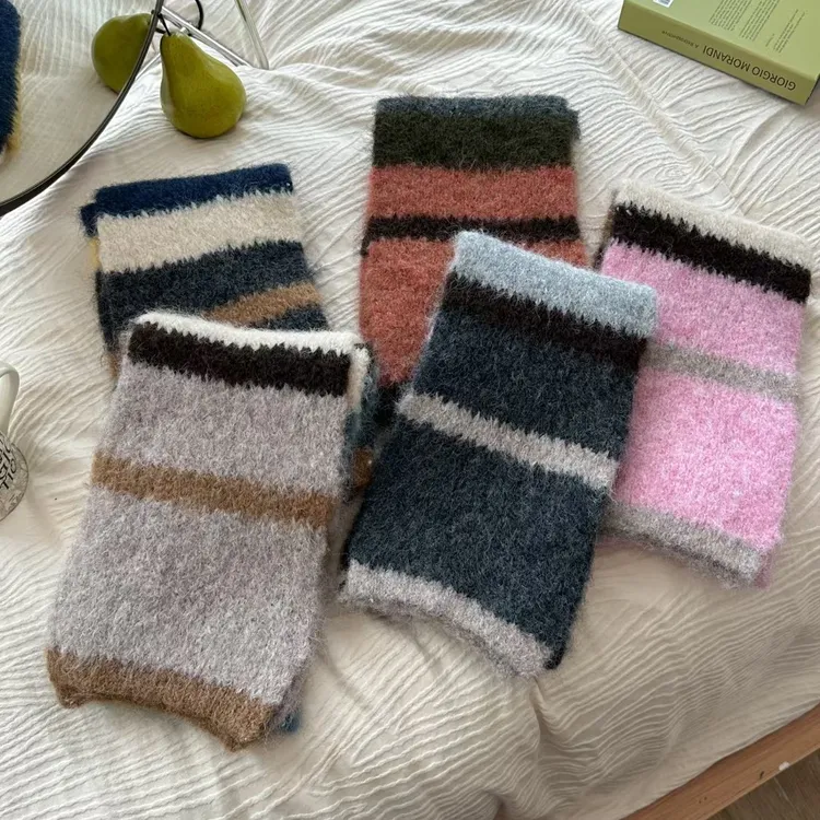 条纹欧美韩版自发热围巾加厚冬款毛绒冬天针织秋冬季纯色百搭