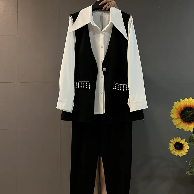 2025新款时尚重工钉珠款宽松遮肉三件套洋气套装