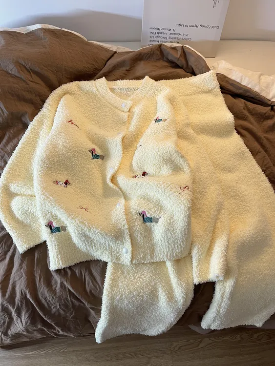 少女休闲居家高级感腊肠狗卡通开衫睡衣女秋冬居家保暖半边绒套装