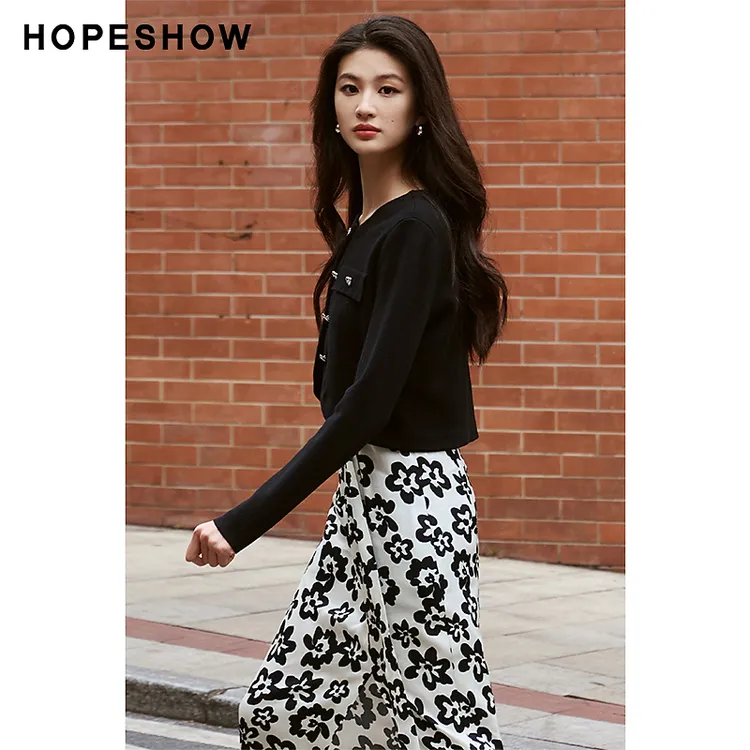 红袖春季2025秋冬新款女装爆款截短式单排扣圆领外套89224050113