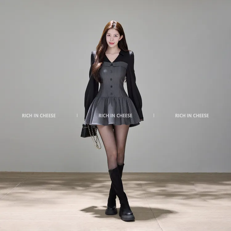 舒胡蕾 高智女主 秋冬设计感收腰法式老钱风条纹拼接连衣裙