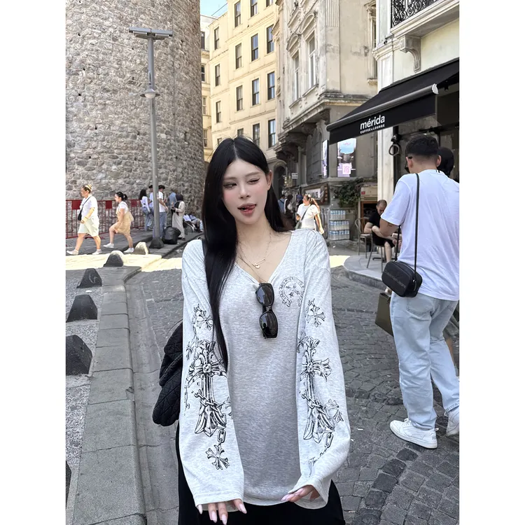黑泽玄七精选私服春秋夏微胖长袖宽松时尚设计感百搭印花T桖女