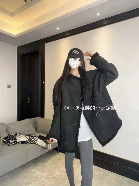 【小王家】女装牛角扣宽松型双面穿皮毛一体秋冬外套女极简中长款