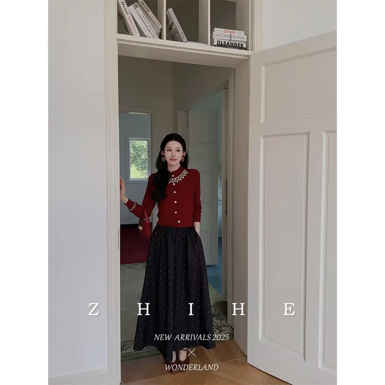 无艳一禾【波士圆舞曲】法式绵羊毛背心+珍珠珠链针织衫+波点半裙