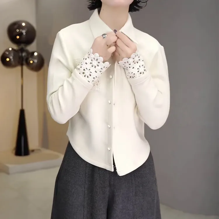 时尚高级感百搭长袖衬衫女2025秋冬新款翻领钩花单排扣休闲上衣
