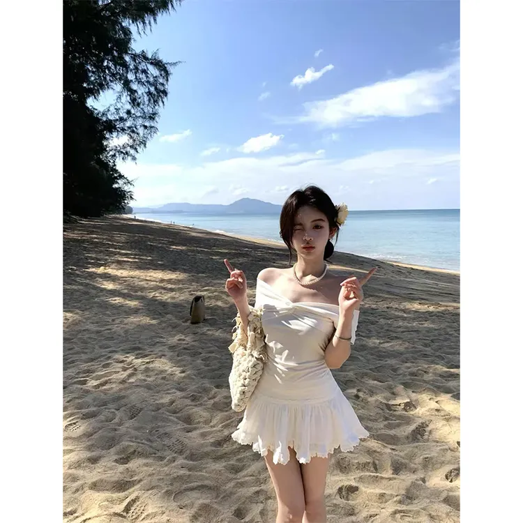 纯欲温柔风白色一字肩上衣春季新款显瘦百搭高腰蓬蓬裙半身蛋糕裙