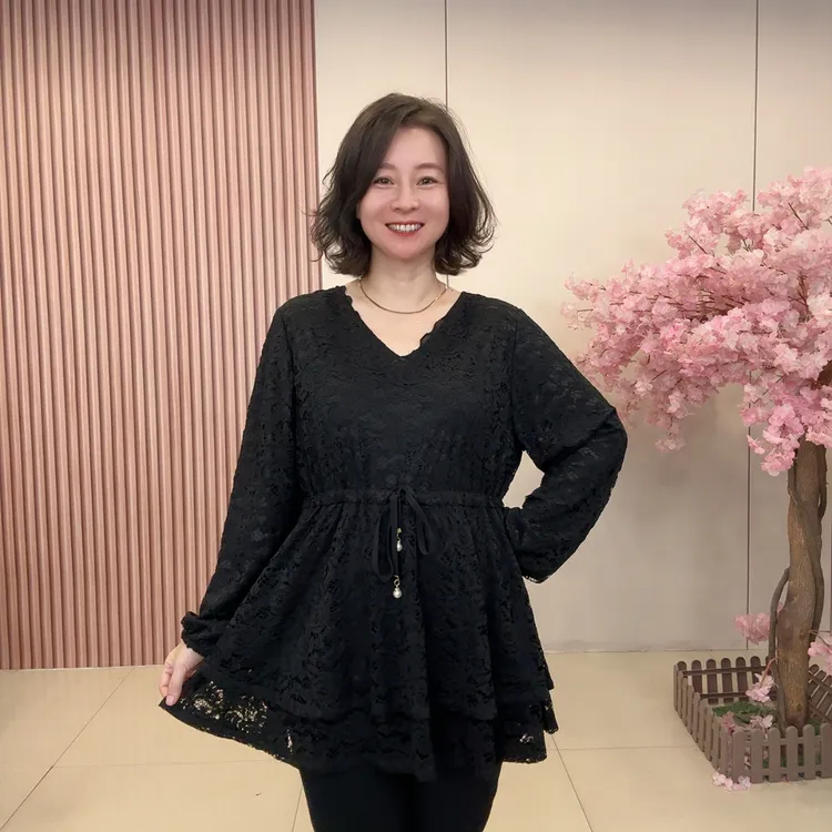 9156秋季大码女装高品质时尚蕾丝A字版遮肉衬衫长袖上衣
