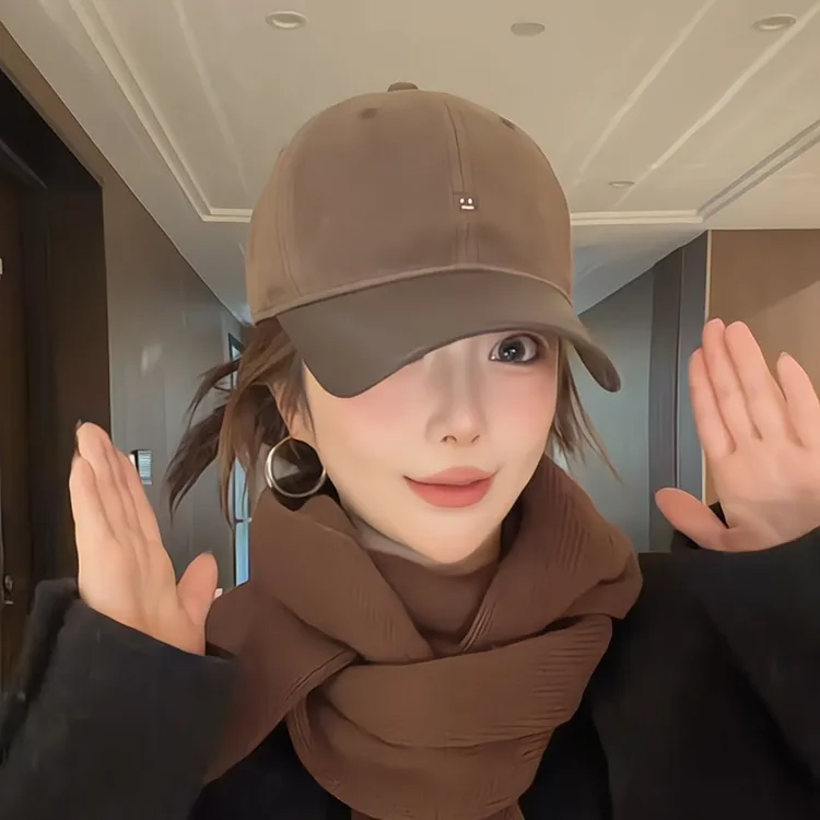 秋冬皮鸭舌帽男女百搭复古绒面拼接高级定制棒球帽女时尚冬天帽子