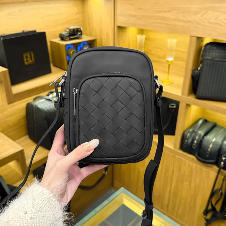 BV头层胎牛皮纯手工编织男士双层单肩斜挎包时尚百搭肩带可拆卸