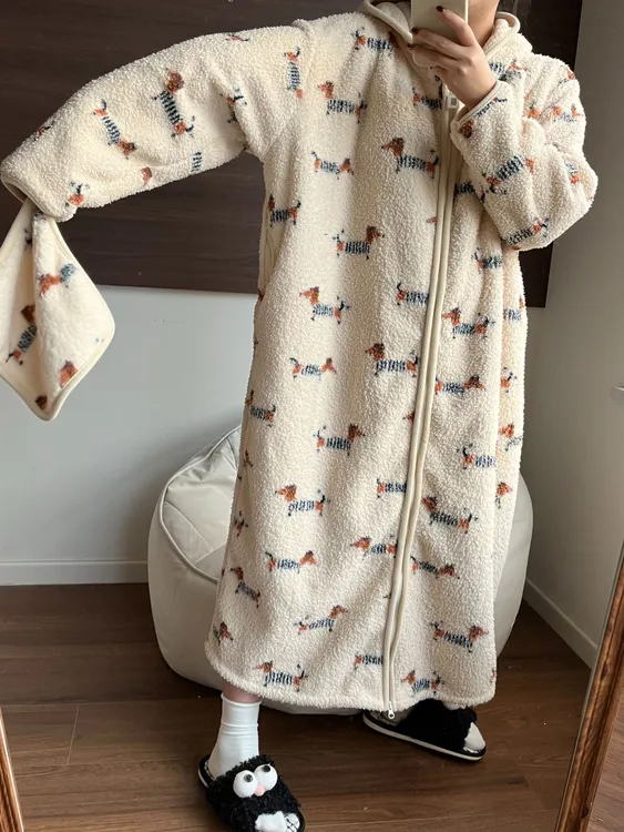 卡通腊肠狗睡衣女秋冬季珊瑚绒加绒加厚连帽睡裙长款家居服可外穿