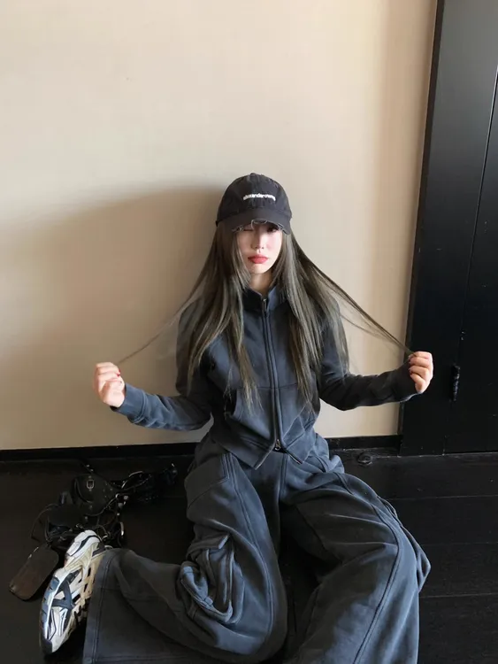 高级感时尚运动套装女秋季宽松显瘦韩系学生卫衣工装裤休闲两件套