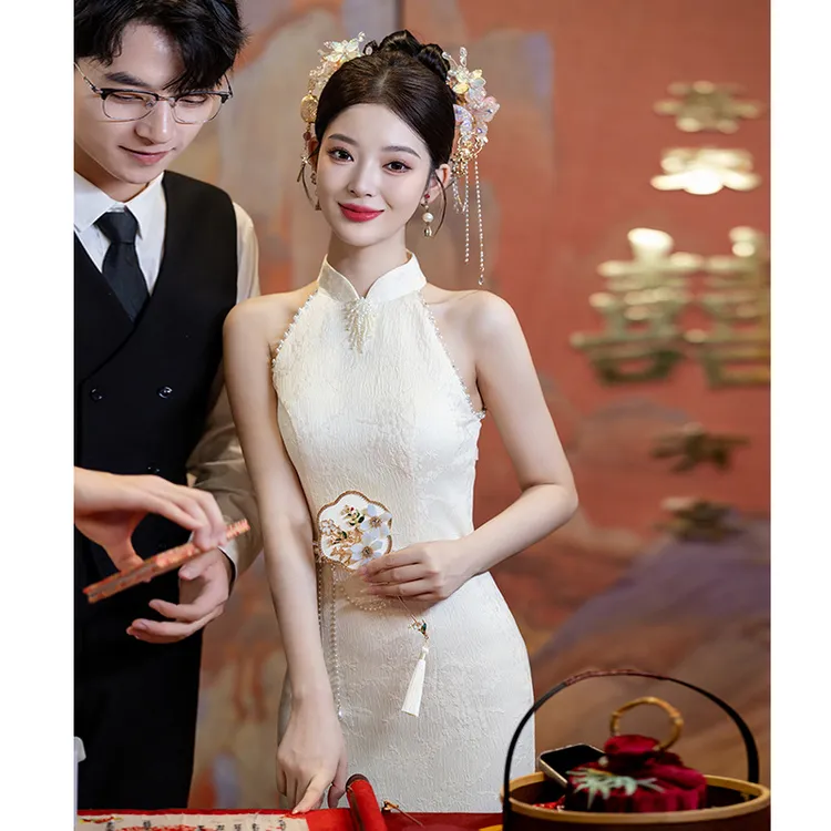 米白色公主晚礼服旗袍新娘优雅气质显瘦芳华约会聚会中国风女装