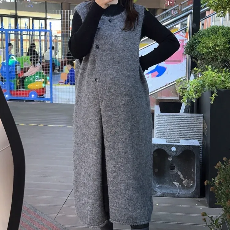 006秋冬半高领毛衣连衣裙搭配毛衣马甲孕妇长裙套装