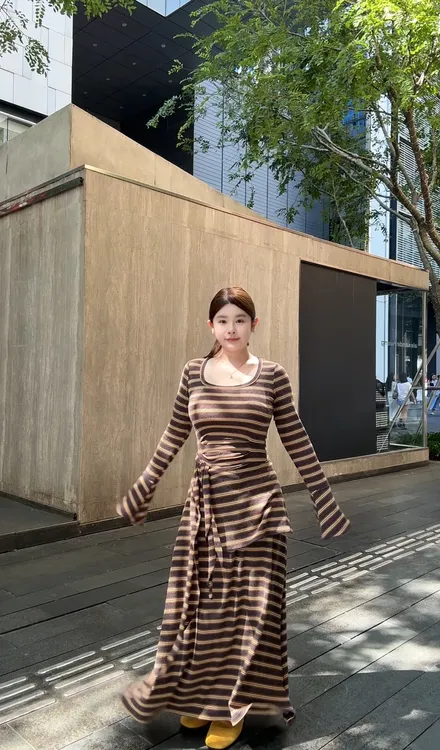  【瑶瑶专属】微胖定制 纯欲辣妹U领条纹长袖高级感绑带收腰包臀连衣裙