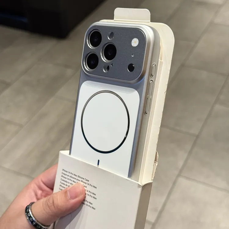 磨砂电镀大视窗手机壳适用苹果17硬壳iPhone16Promax磁吸15/14/13