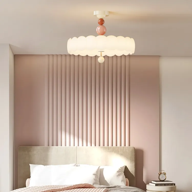 卧室吸顶吊灯中古奶油风现代简约温馨全光谱护眼书房儿童新款中山