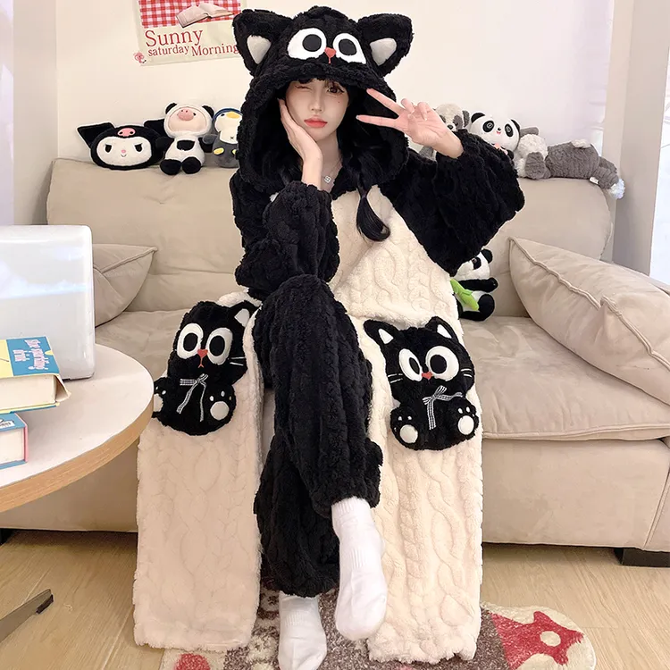 珊瑚绒睡衣女款秋冬季加厚加绒冬天黑色卡通可爱猫家居服套装睡袍