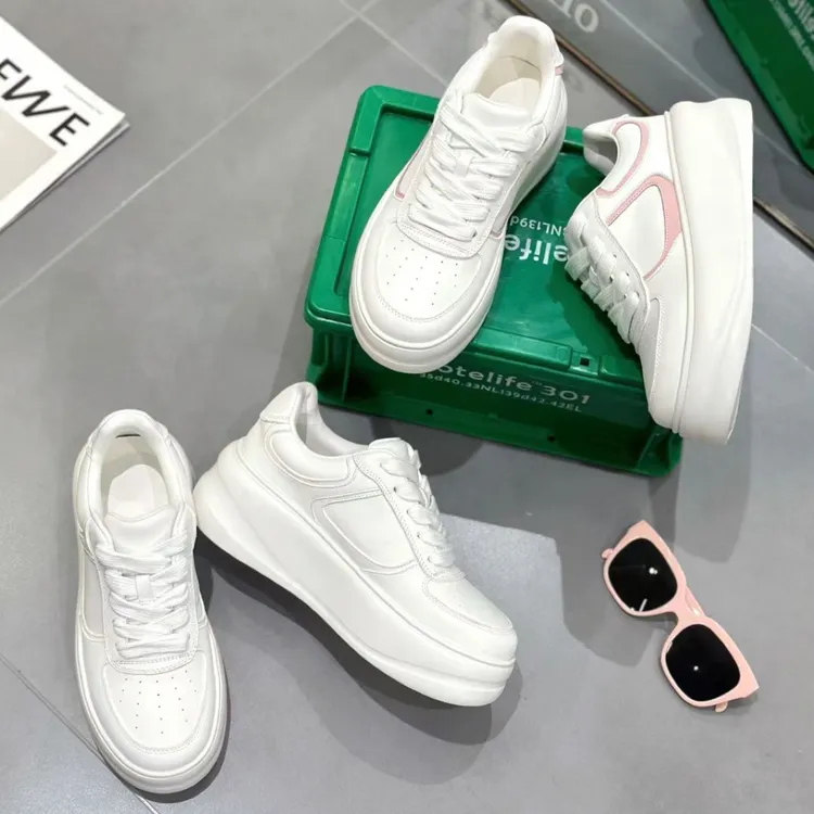 厚底松糕小白鞋时尚休闲真皮26春季新款女款舒适透气简约四季鞋