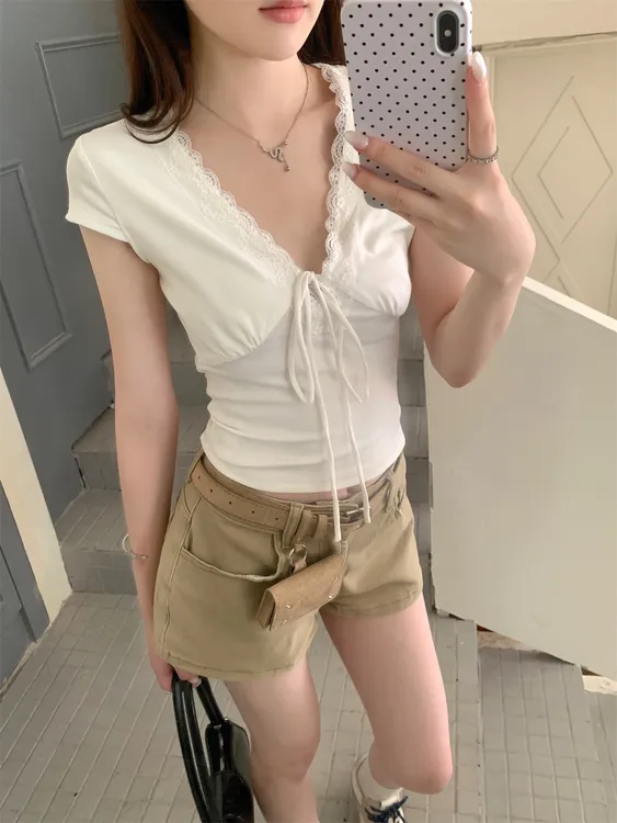 辣妹性感蕾丝边v领短袖t恤女夏季纯欲风修身显瘦鱼骨系带短款上衣
