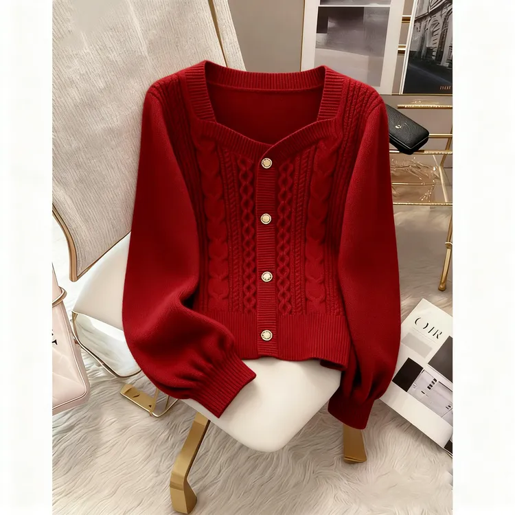 复古红色套头麻花针织衫女秋冬季爆款减龄气质圣诞跨年单排扣毛衣