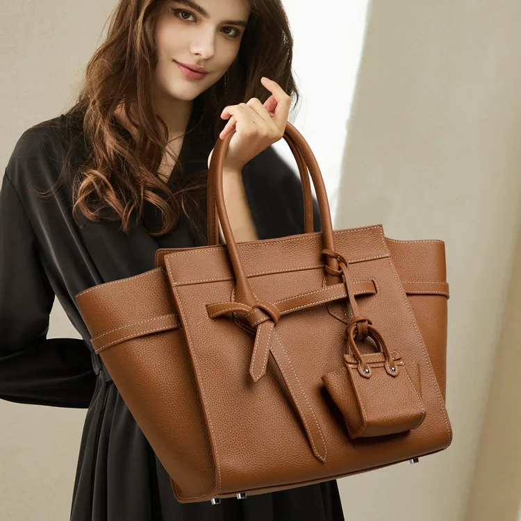 CCAMO包包女款爆款2025新款大容量包包轻奢小众高级感真牛皮女包