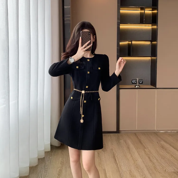 法式高级感黑色气质连衣裙女春季新款小香风小个子收腰显瘦内搭裙